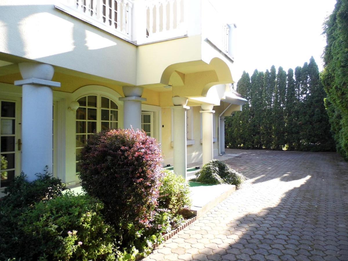 Millennium Villa Keszthely Exteriör bild