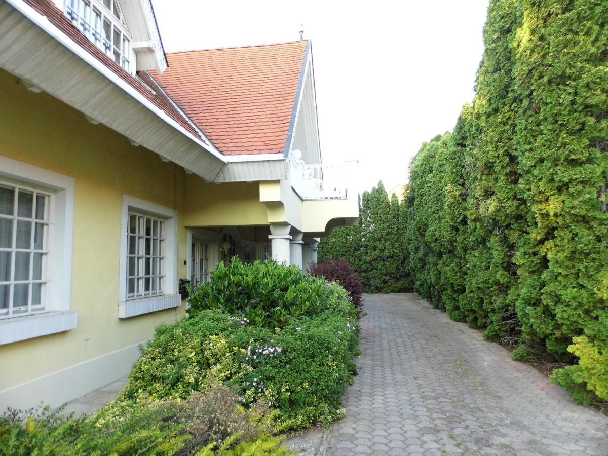 Millennium Villa Keszthely Exteriör bild